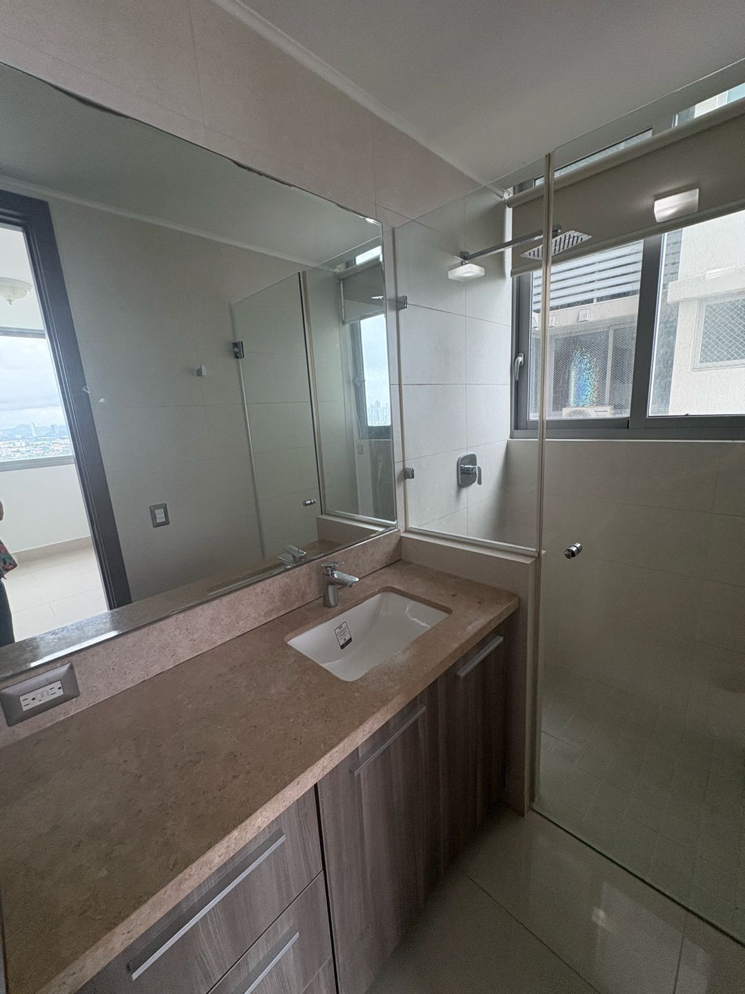 Se Alquila PH Bali Costa del Este