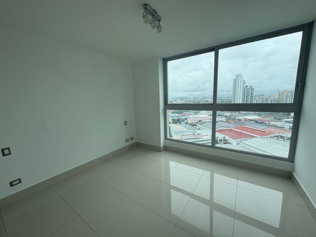 Se Alquila PH Bali Costa del Este