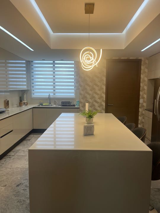 Se Vende PH Empire en Santa Maria