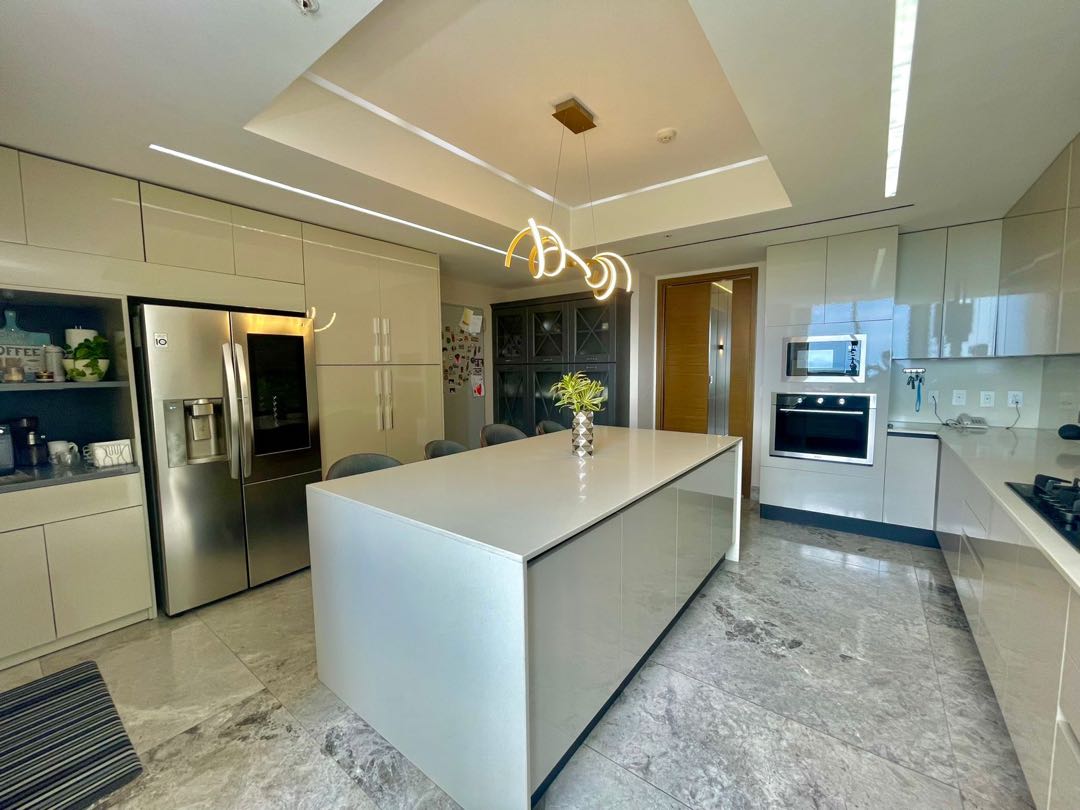 SE VENDE PH EMPIRE, SANTA MARIA