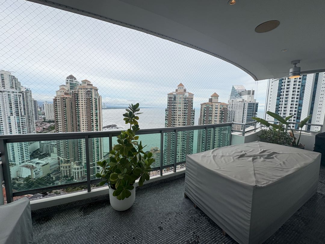 Se Vende Penthouse con Vista al Mar en PH Ocean Park, Punta Pacifica