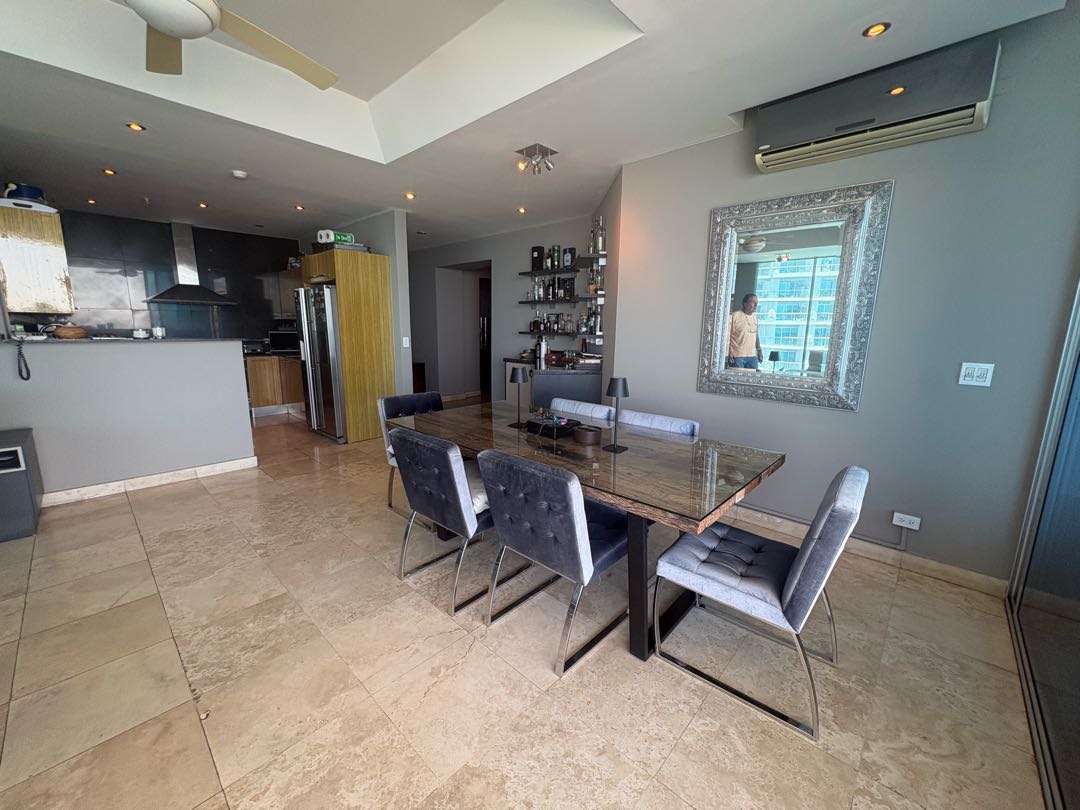 SE VENDE PH SKY, AVE. BALBOA