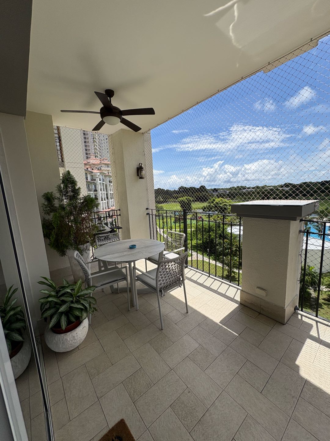 Se Vende PH The Reserve en Santa Maria