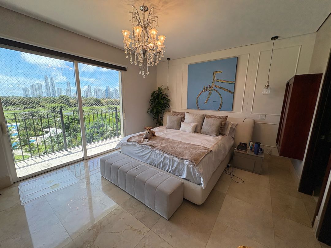 Se Vende PH The Reserve en Santa Maria