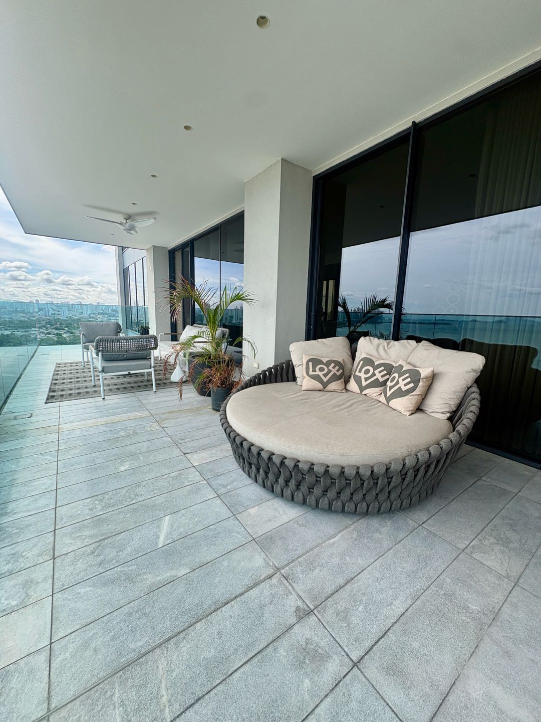 Se Vende PH Upper East Side