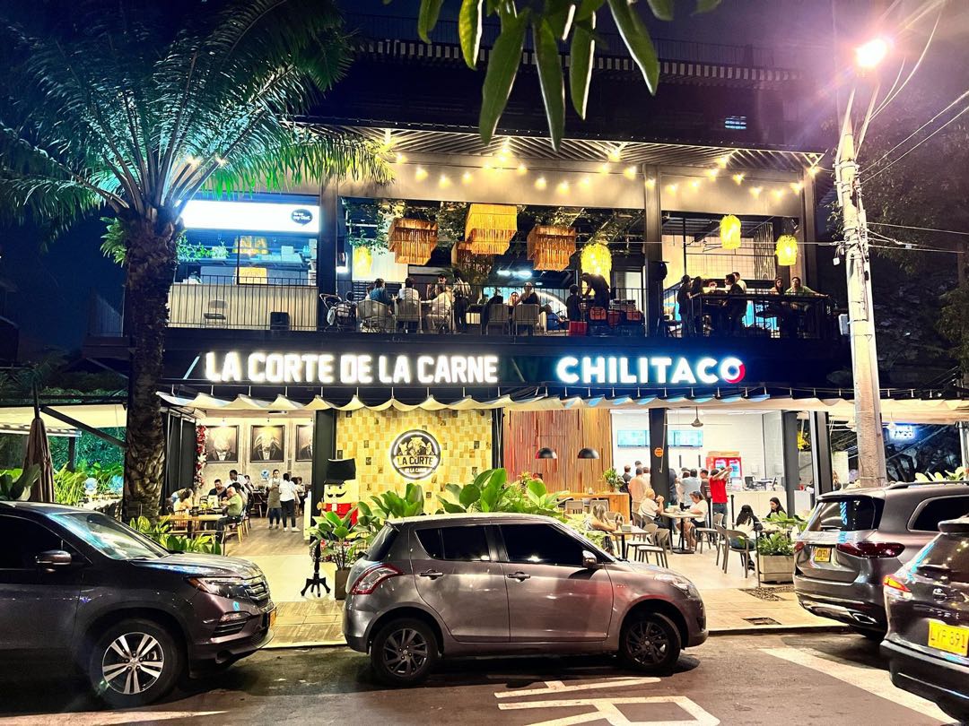 SE VENDE PLAZA COMERCIAL- BLESTRUM JUANAMBÚ- CALI
