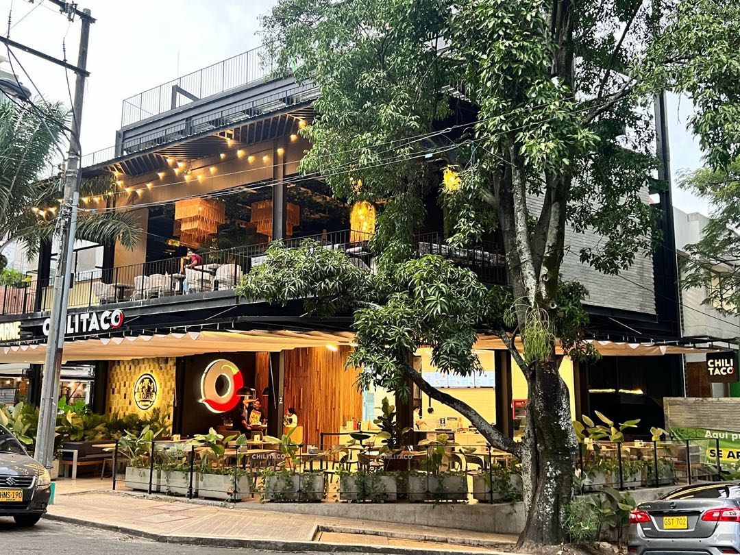 SE VENDE PLAZA COMERCIAL- BLESTRUM JUANAMBÚ- CALI