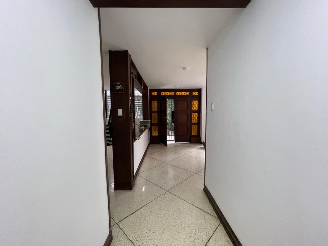 SE VENDE PRIVILEGIADO APARTAMENTO EN NORMANDÍA – OESTE DE CALI