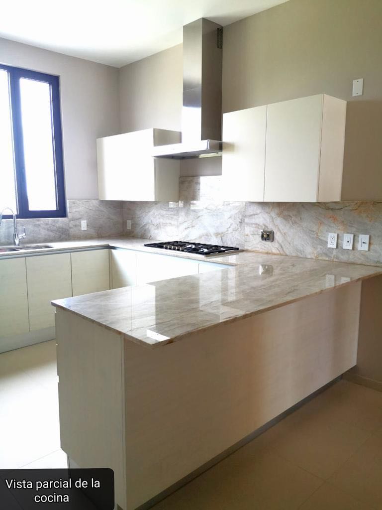 Se Vende Santa Maria Court en Santa Maria