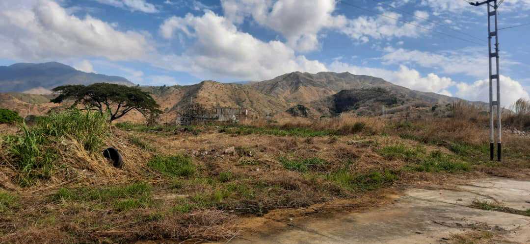 Terreno en venta en el Manantial Naguanagua NF-9291771 - Foto 1