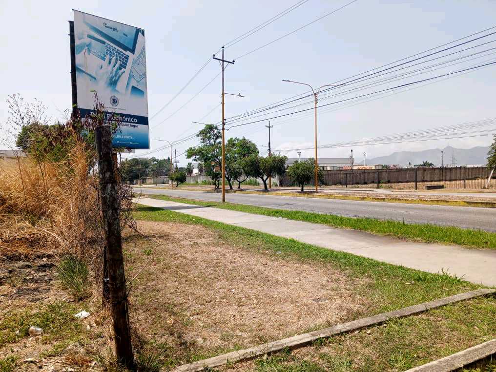 TERRENO INDUSTRIAL EN VENTA EN VALENCIA MVM-9507283 - Foto 1