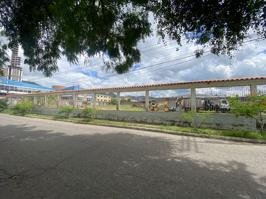 Terreno y Construcción en Venta en Los Jarales San Diego CB-9372528 - Foto 1