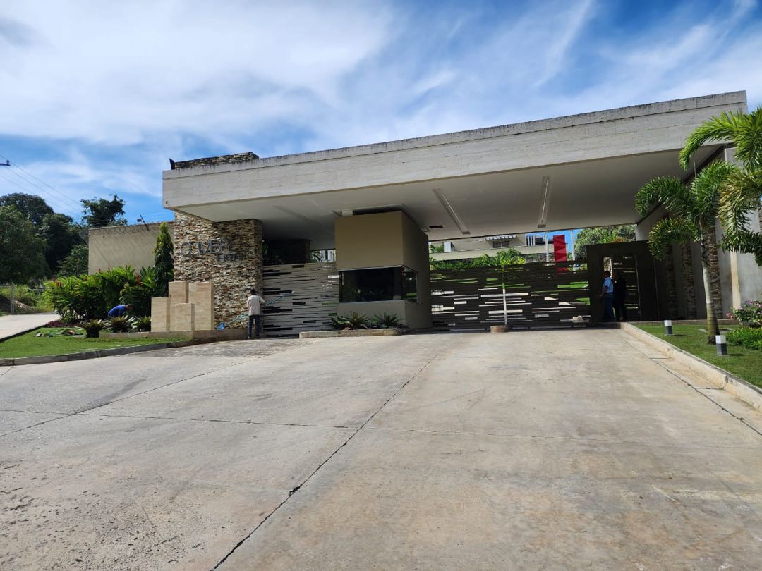 Town House en Alquiler Cumbres de Guataparo  Valencia MRR-9337697 - Foto 1