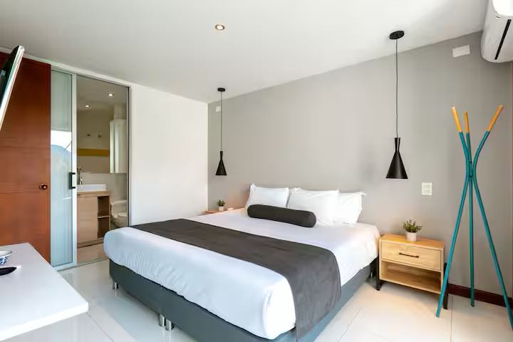 VENDE APARTAESTUDIO EL POBLADO MEDELLIN ✅