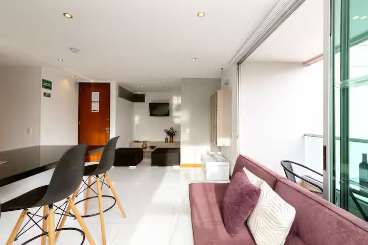 VENDE APARTAESTUDIO EL POBLADO MEDELLIN ✅