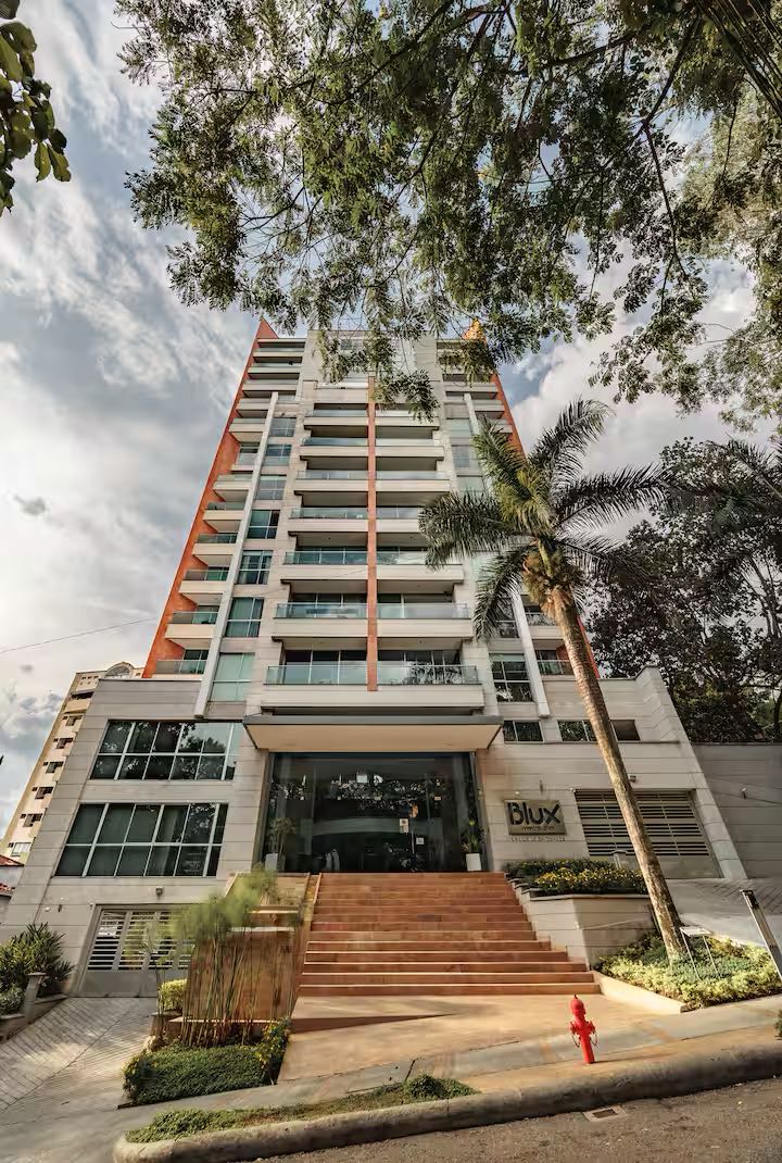 VENDE APARTAESTUDIO EL POBLADO MEDELLIN ✅