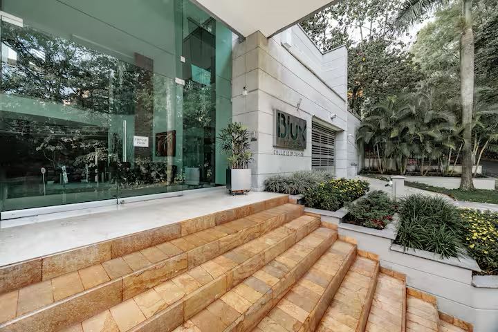 VENDE APARTAESTUDIO EL POBLADO MEDELLIN ✅