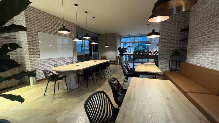 VENDE APARTAESTUDIO EL POBLADO MEDELLIN ✅