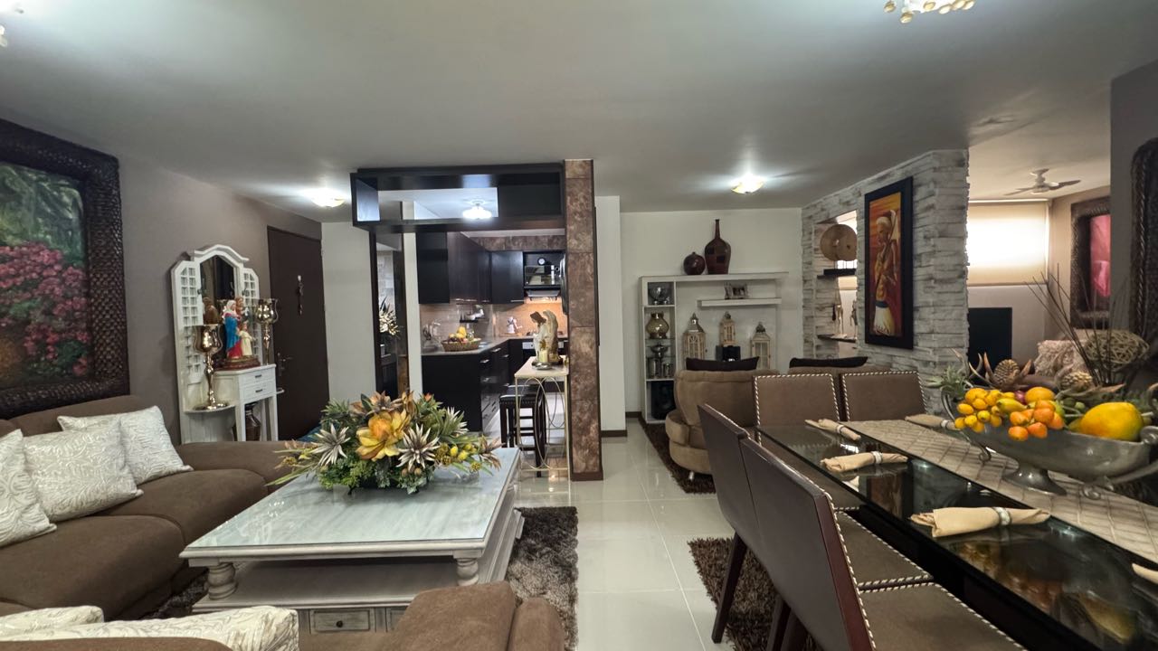 Venta apartamento alto menga 2 parqueaderos CW9286077 AI