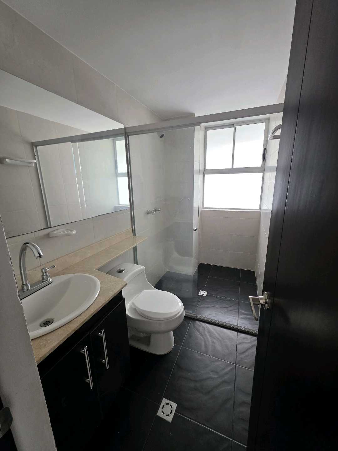 Vendo apartamento duplex calasanz