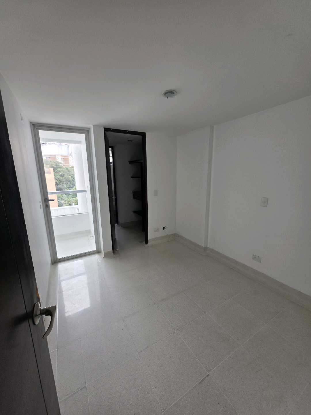 Vendo apartamento duplex calasanz