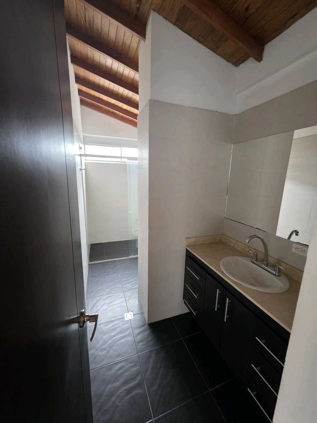 Vendo apartamento duplex calasanz