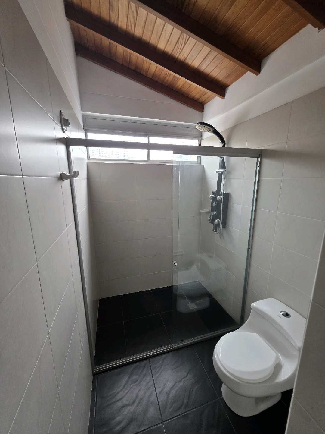 Vendo apartamento duplex calasanz
