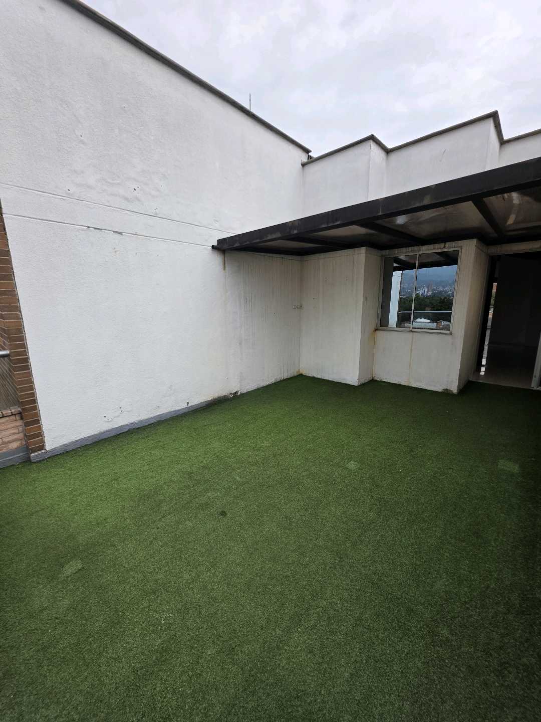 Vendo apartamento duplex calasanz