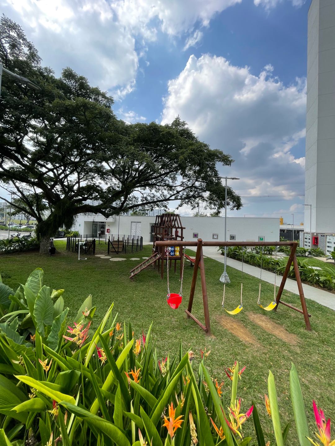 VENDO APARTAMENTO EN 60m2 piso 8 con parquedero en Kachipay