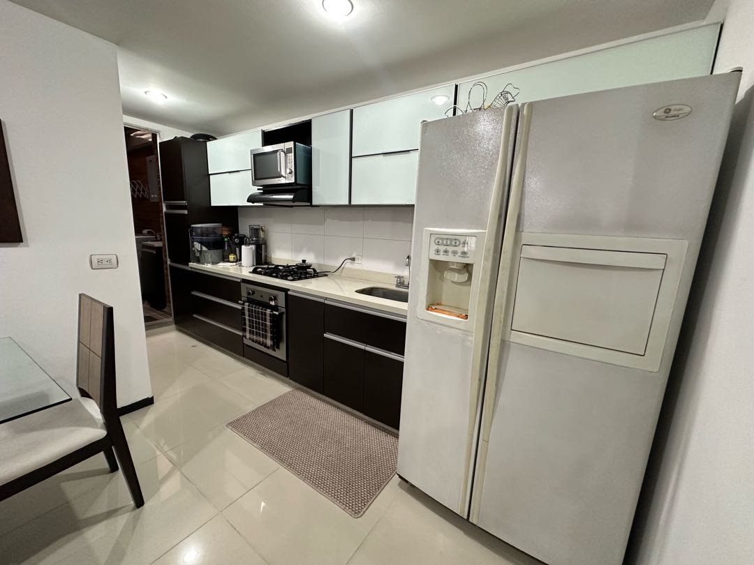 Vendo Apartamento en Ciudad del Río,  Balcón Amplio en Unidad Completa — foto 3 de 19