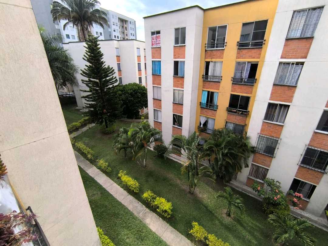 Vendo apartamento en el barrio aguacatal