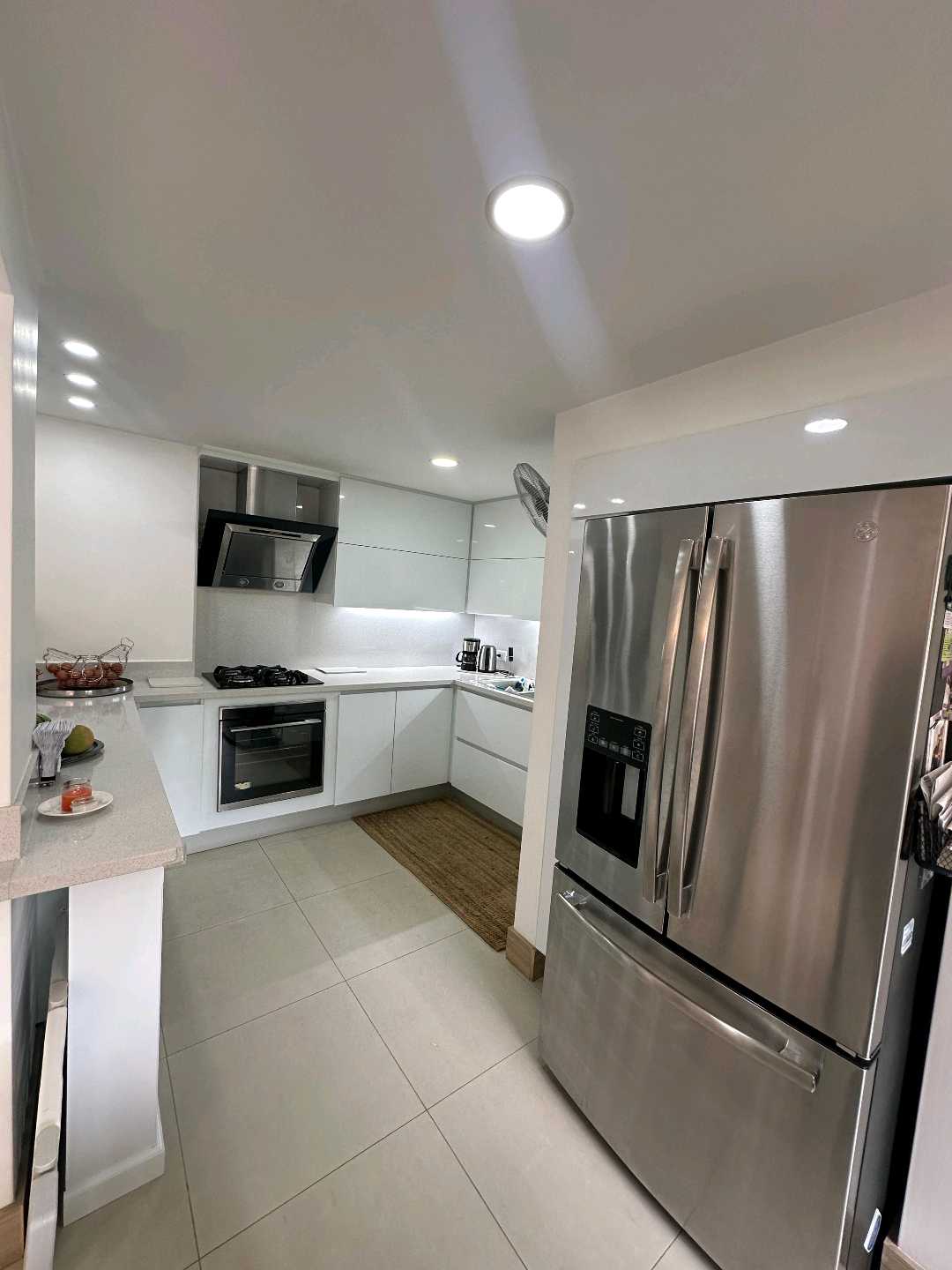 VENDO APARTAMENTO EN EL POBLADO — foto 2 de 20