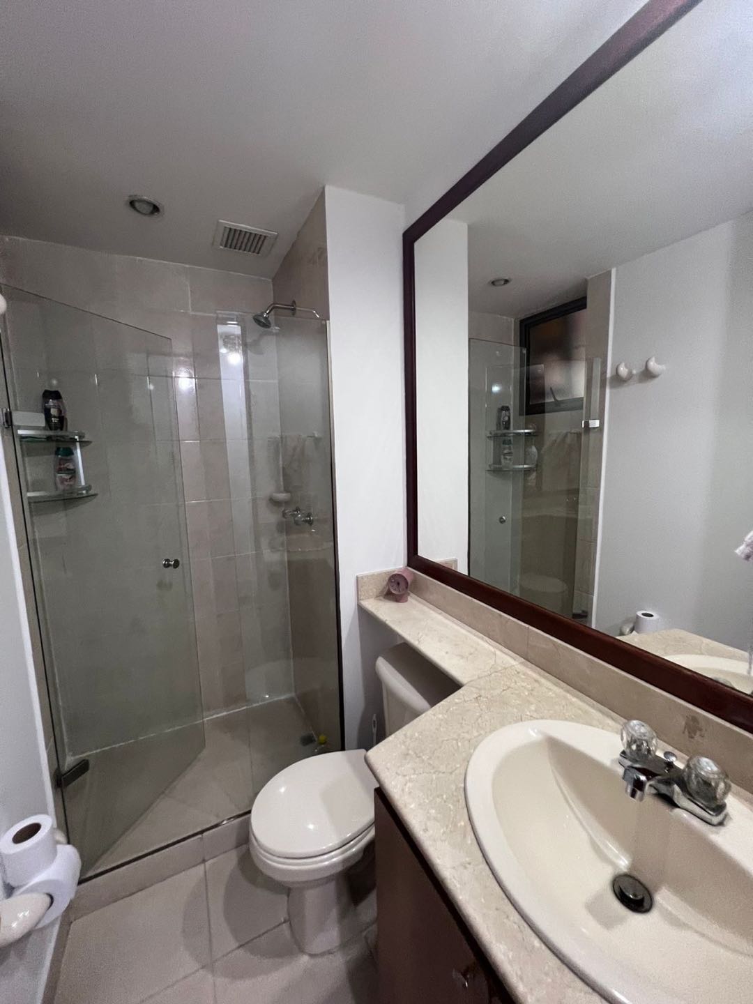 Vendo Apartamento en el poblado (La frontera)  Medellín