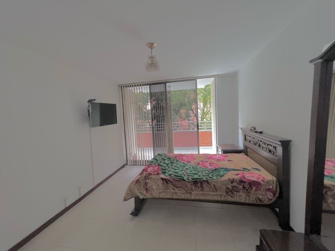 Vendo Apartamento en el poblado (La frontera)  Medellín