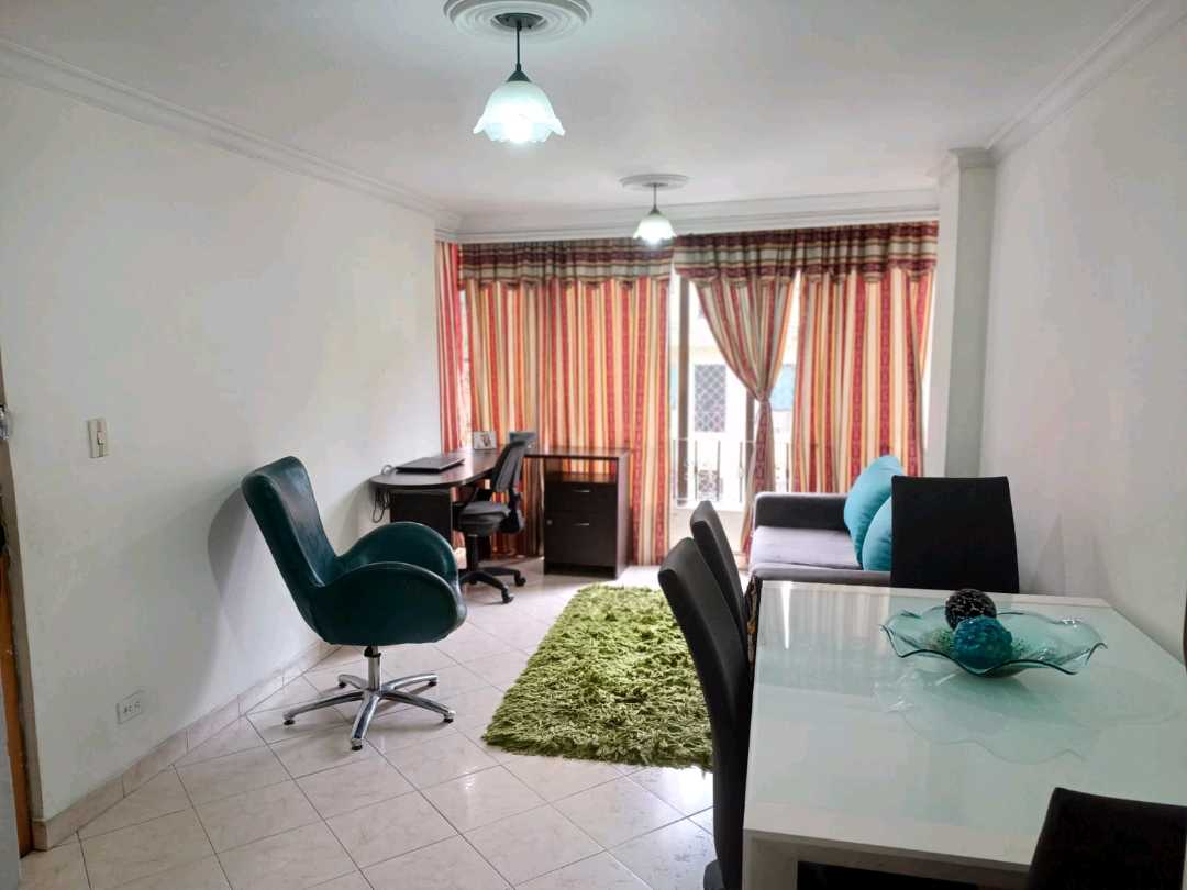 Vendo apartamento en la america con parqueadero privadol