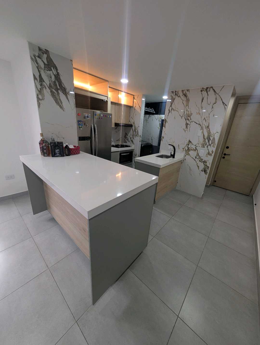 Vendo apartamento en la america