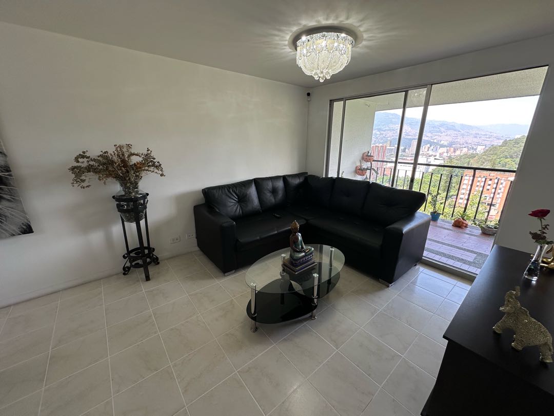 Vendo Apartamento En Las Palmas Con Excelente Vista — foto 3 de 19