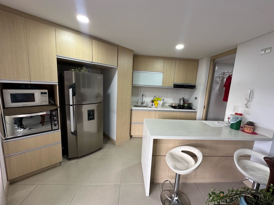 Vendo Apartamento En Laureles Con Hermosa Vista — foto 4 de 19