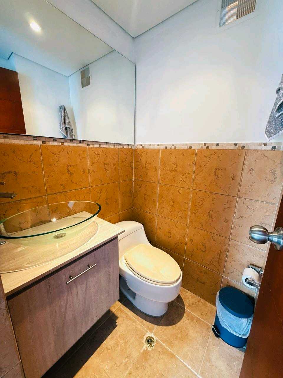 Vendo apartamento en laureles