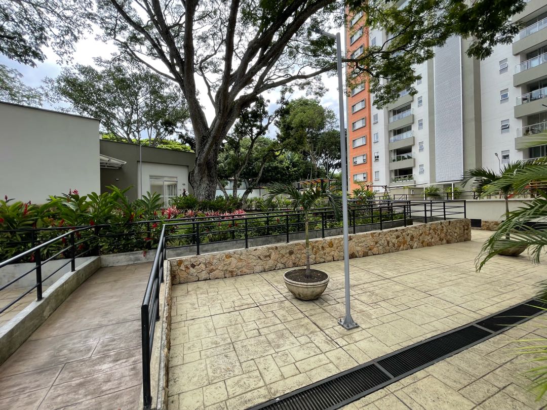 VENDO O RENTO APARTAMENTO EN ANTARES PANCE 120m2 piso 3