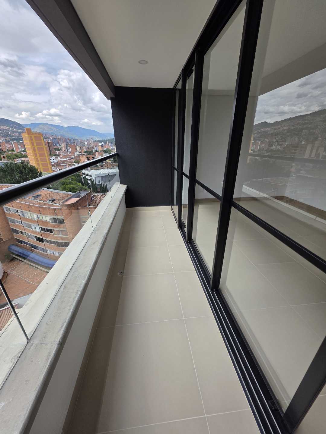 Vendo apartamento laureles