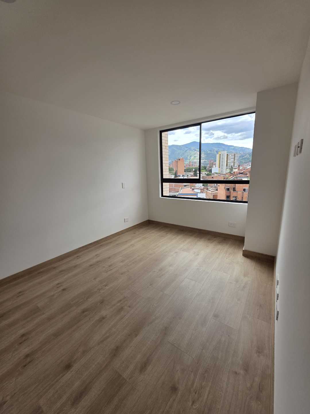 Vendo apartamento laureles
