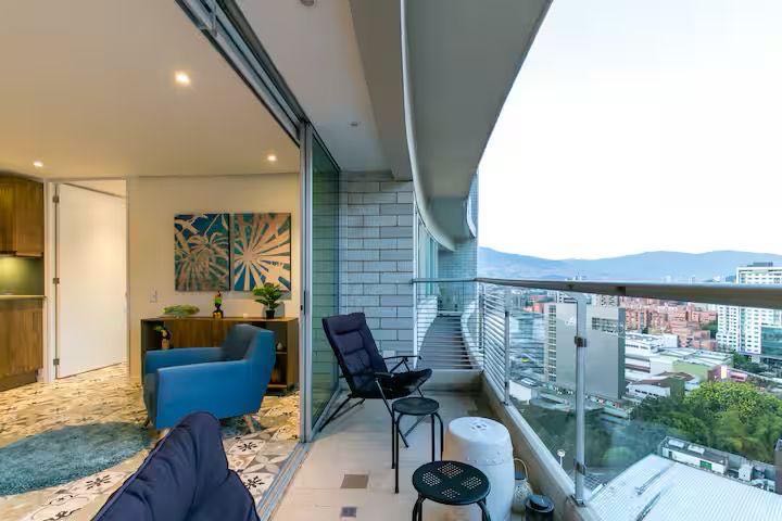 Vendo apartamento oviedo el poblado Medellín