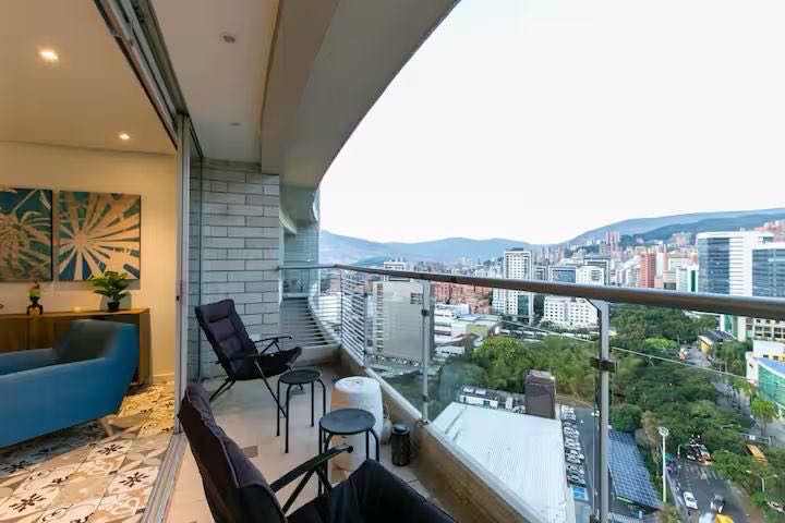 Vendo apartamento oviedo el poblado Medellín