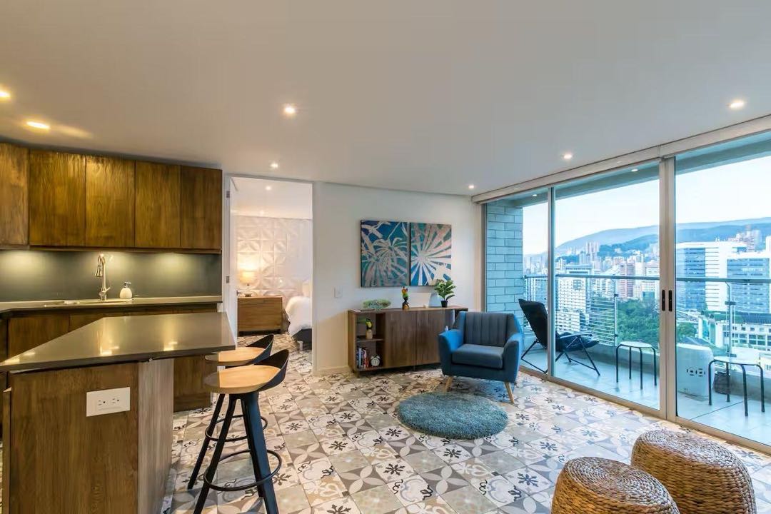 Vendo apartamento oviedo el poblado Medellín