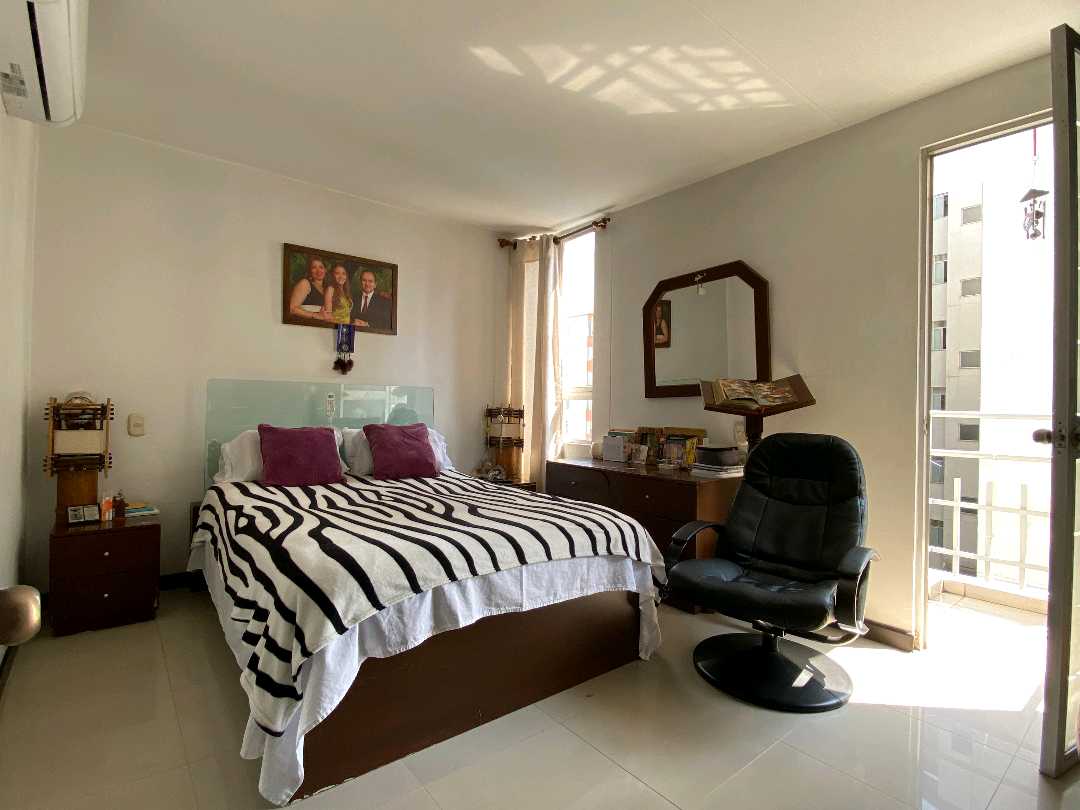 VENDO APARTAMENTO LA HACIENDA 4TO PISO CALI W9722968 ISA-L