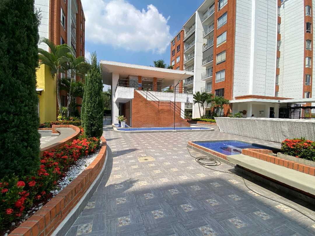 VENDO APARTAMENTO LA HACIENDA 4TO PISO CALI W9722968 ISA-L