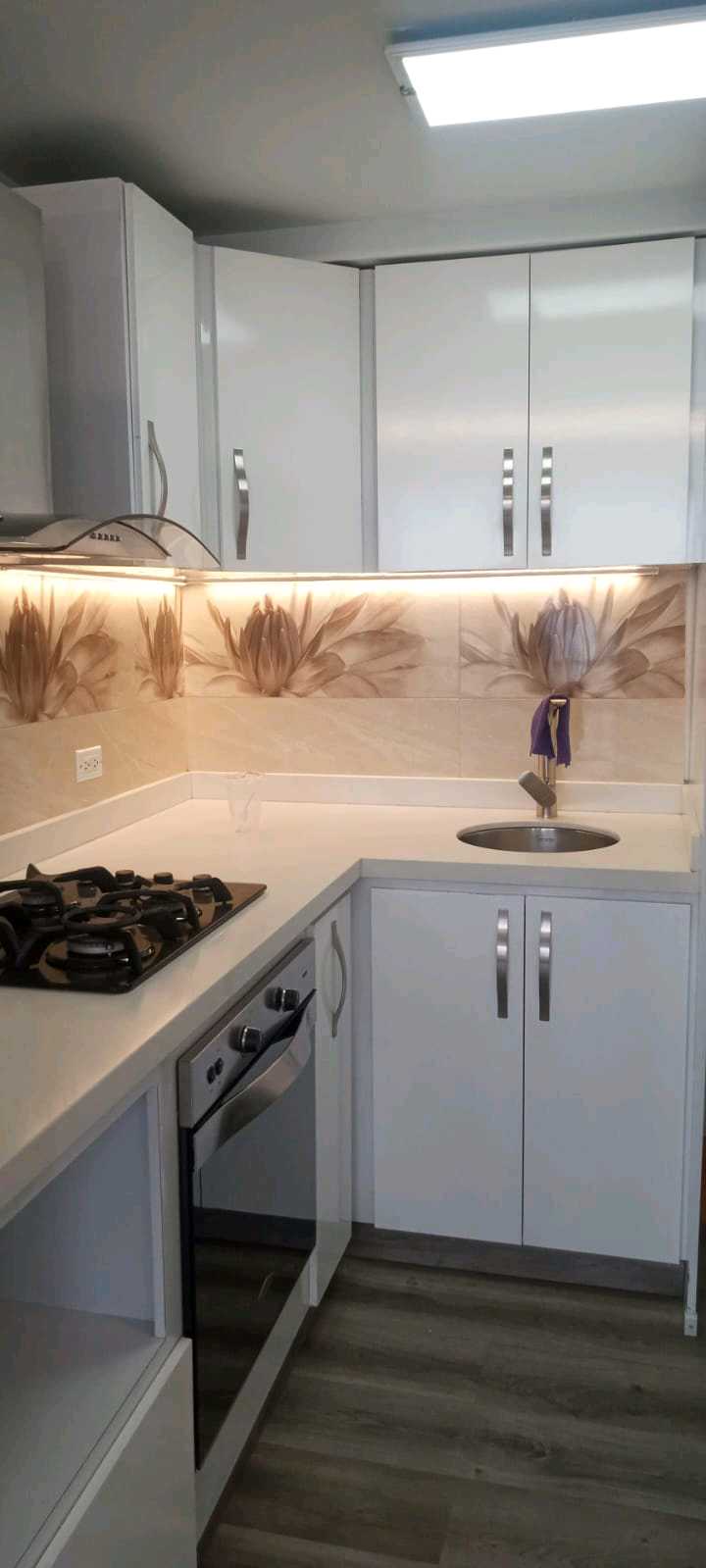 VENDO APTO BOCHALEMA PISO 9 W9845322 L/K