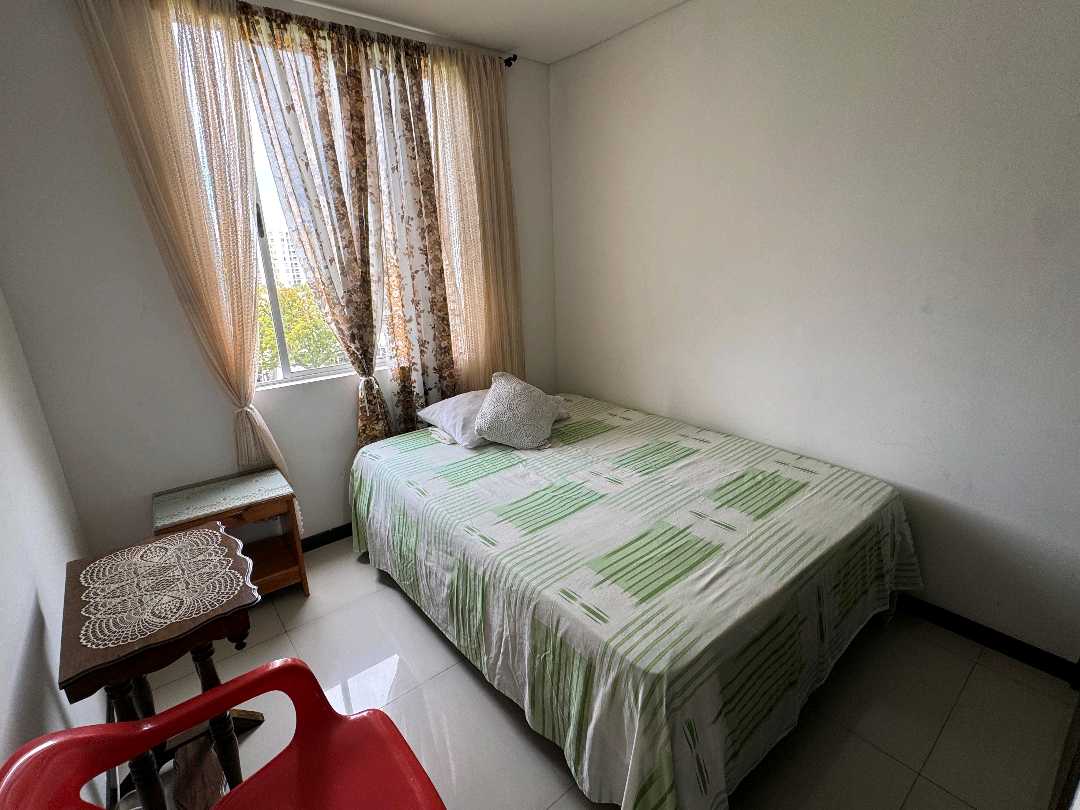 VENDO APTO VALLE DEL LILI PISO 5TO C/A