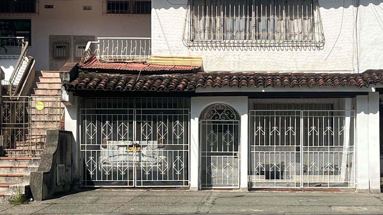 vendo casa 1er piso en PH barrio el seminario, cali